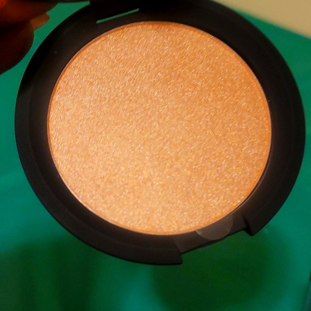 *New "Pressed Shimmering Skin Perfector
